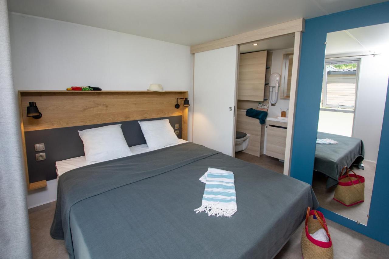 Camping Les Hautes Prairies Lourmarin Kültér fotó