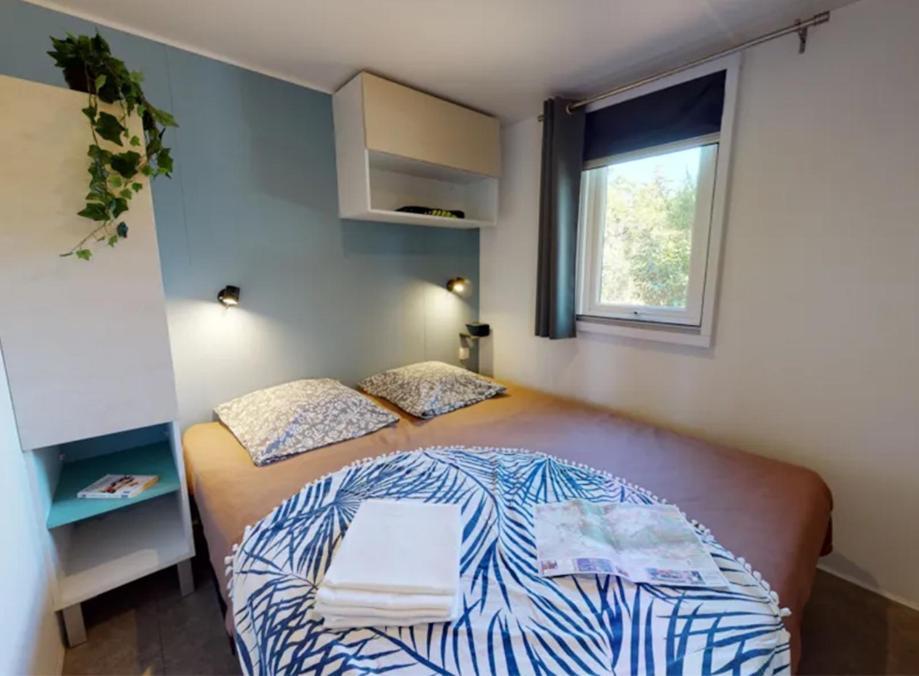 Camping Les Hautes Prairies Lourmarin Kültér fotó